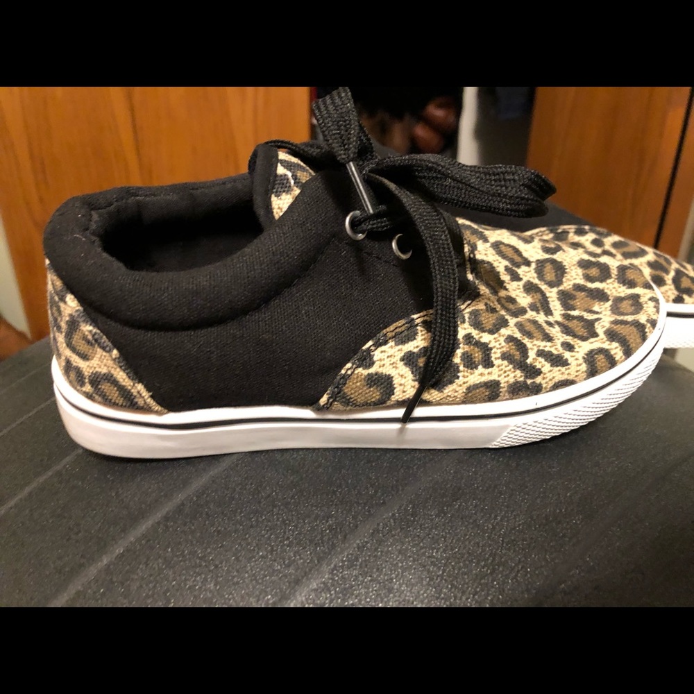 Girls sneakers. Never worn!